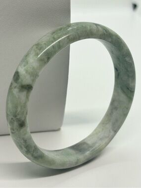 Green Spotted Natural Jade Bangle